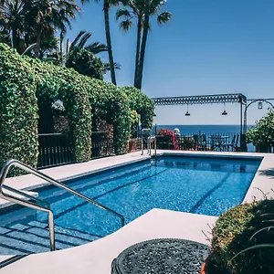 https://hotel-carabeo.1costadelsol.com